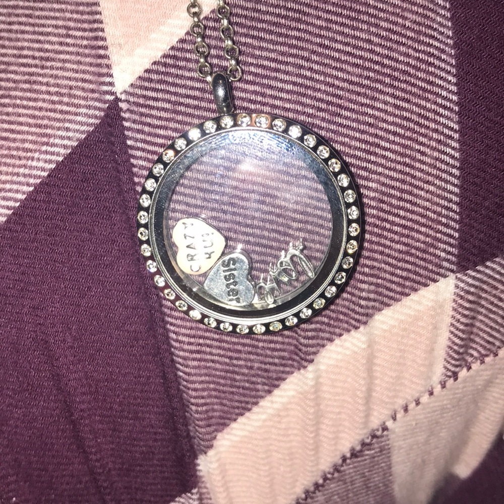 SOLD ! DO NOT BUY! Origami Owl Necklace